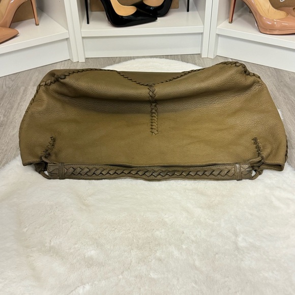 (SOLD) Bottega Veneta Cervo Hobo Shoulder Bag - Picture 4 of 16